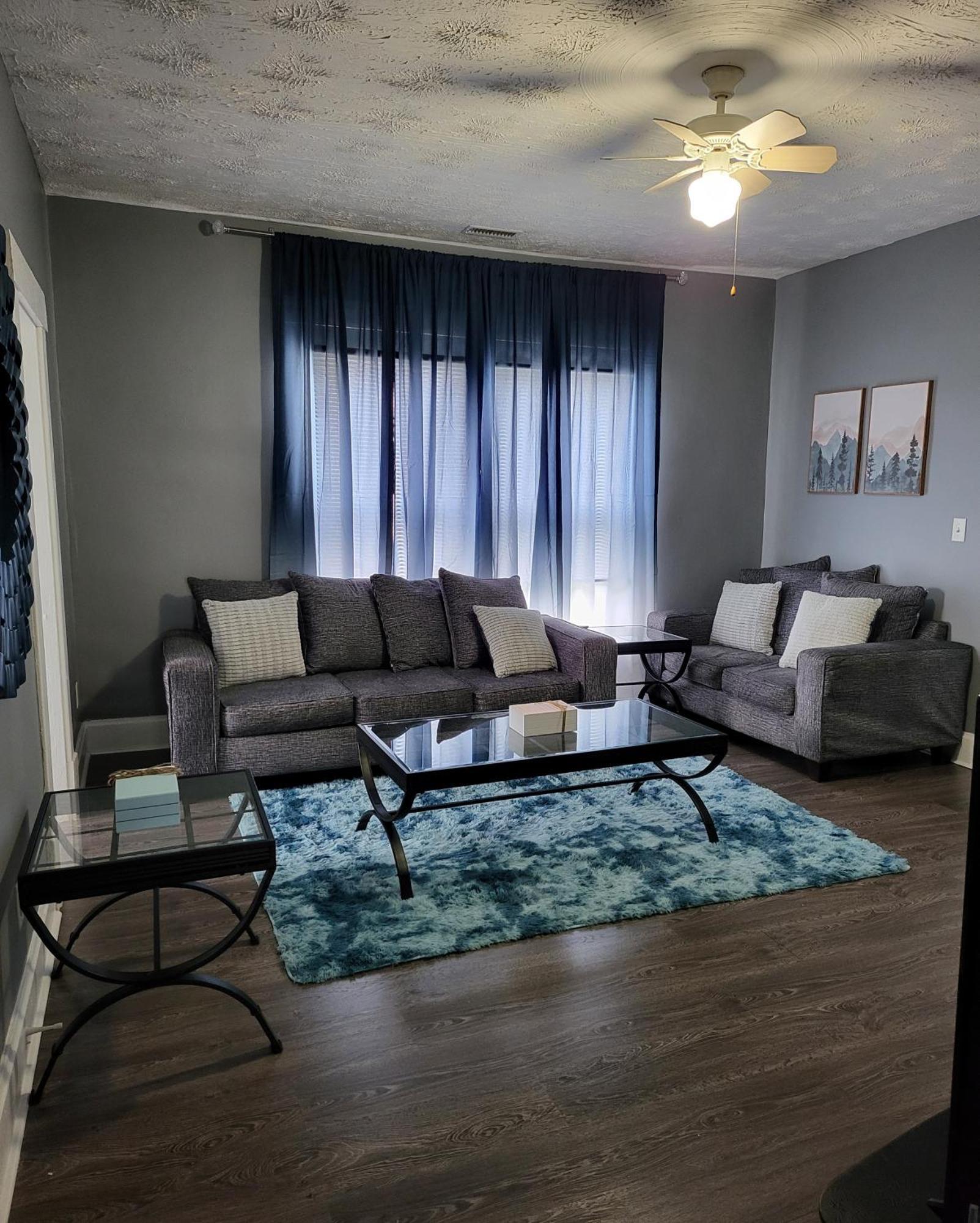 Guest Room With Two Double Beds In Columbus Oh, Airport Location Экстерьер фото